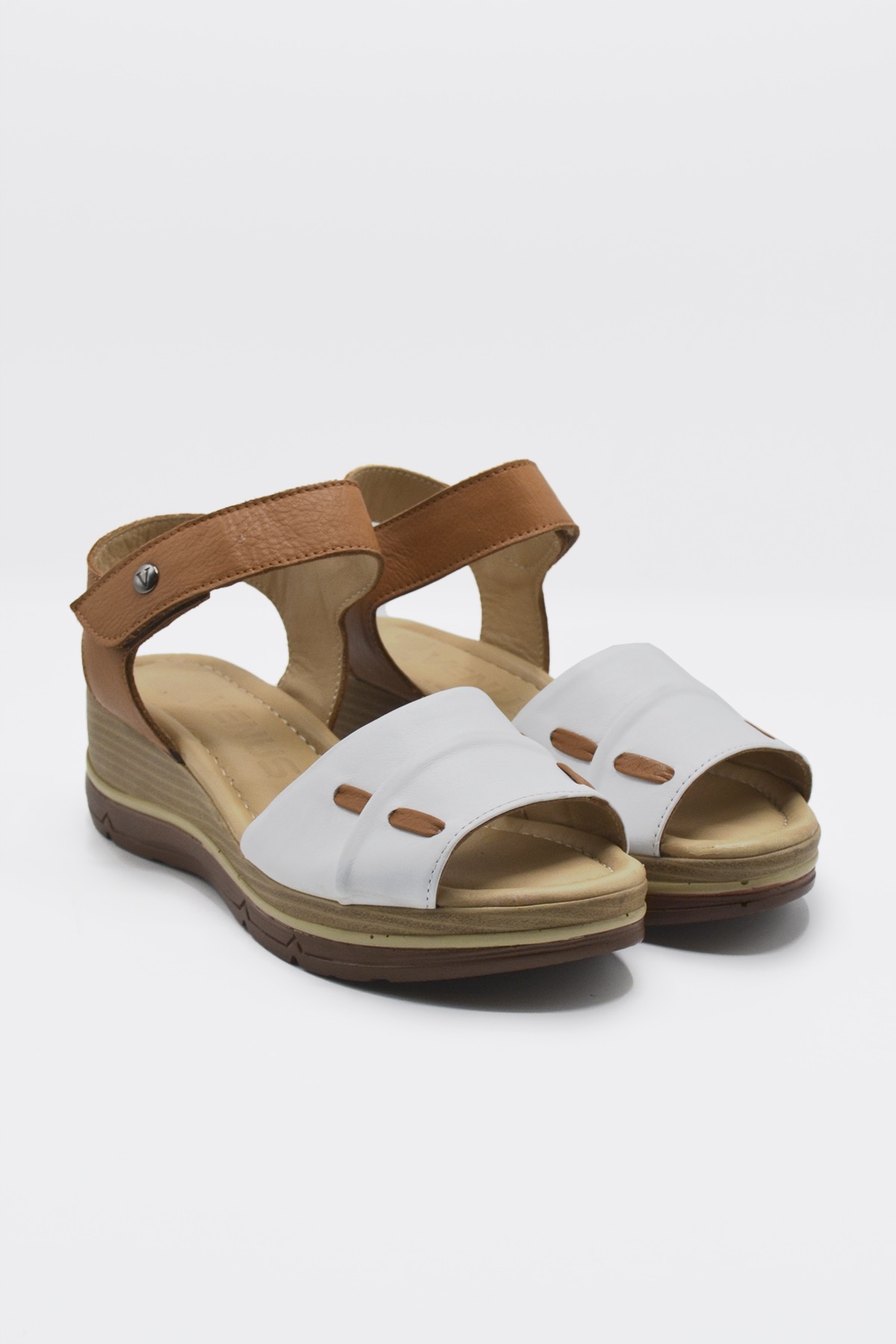 Venüs - Kadın Comfort Deri Sandalet Beyaz 2313402Y Venüs - Kadın Comfort Deri Sandalet Beyaz 2313402Y